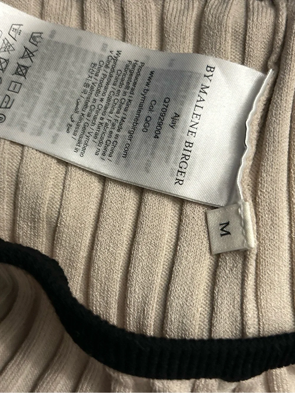 By Malene Birger Two-Tone Ribbed Wide-Leg Pants - Cream & Black - Picture 6 of 6